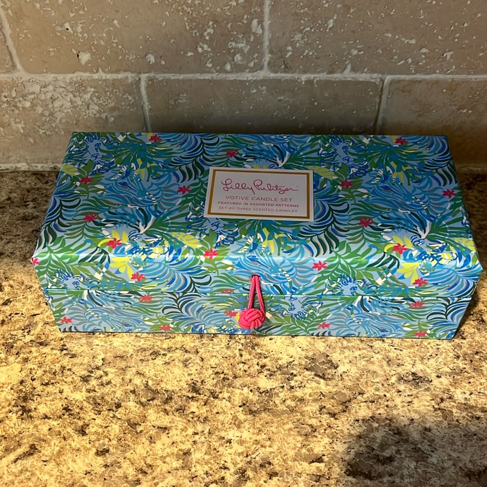 Lily Pulitzer votive candle set